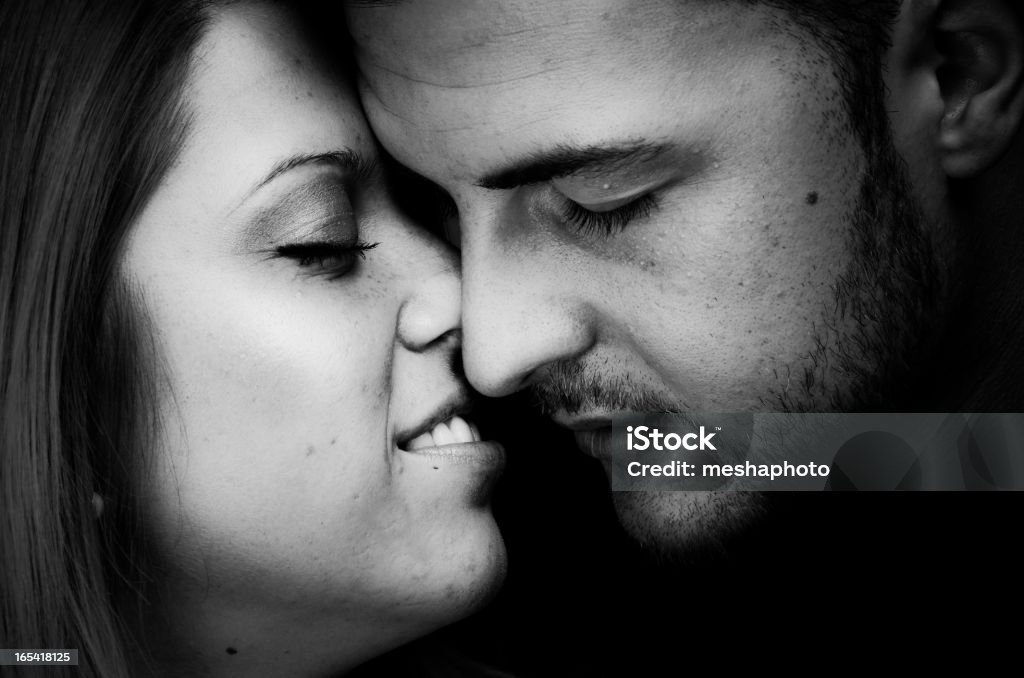 Bacio concetto di Amore Passione - Foto stock royalty-free di Baciare