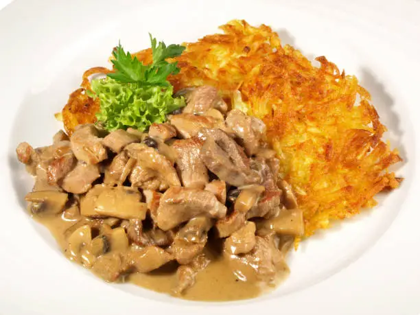 Sliced Meat Zurich Style with Potato Roesti