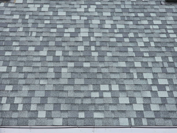 istock View of Well Shingled Roof 1654492454