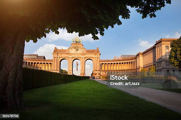 The Triumphal Arch In Brussels Belgium Stock Photo - Download Image Now - Brussels-Capital Region, Springtime, Le Cinquantenaire