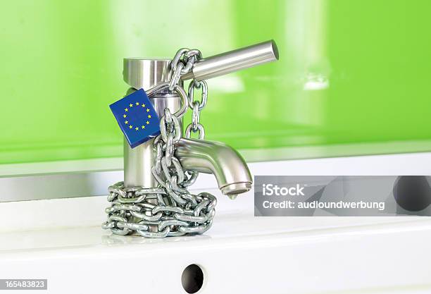 Gesperrt Wasser Wasser Oder Zapfhahn Stockfoto und mehr Bilder von EU-Symbol - EU-Symbol, Europaflagge, Europäische Kommission