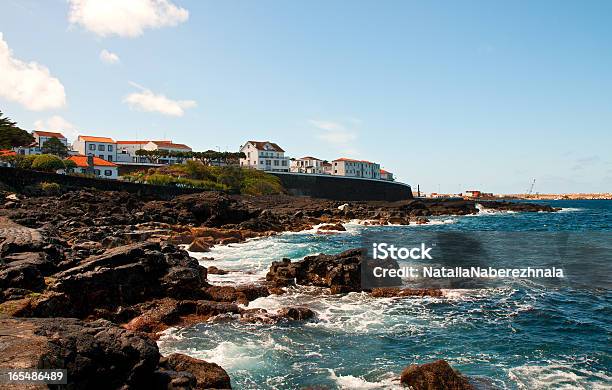 Foto de Quay Na Cidade De San Rock e mais fotos de stock de Arquipélago dos Açores - Arquipélago dos Açores, Arrebentação, Azul