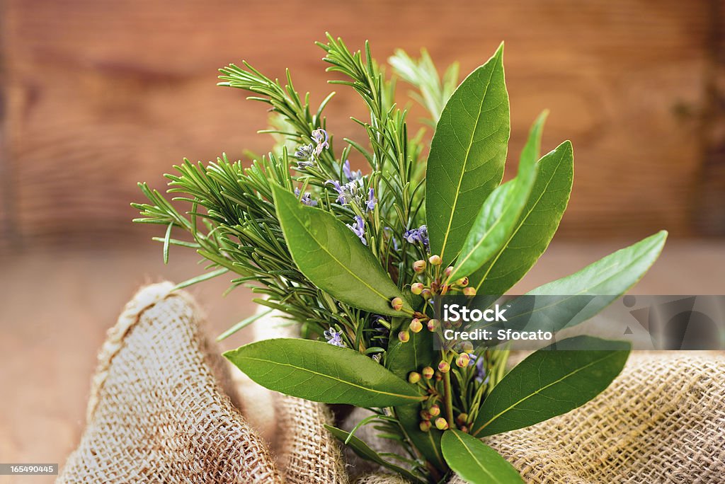 Rosemary, laurel y salvia - Foto de stock de Aislado libre de derechos