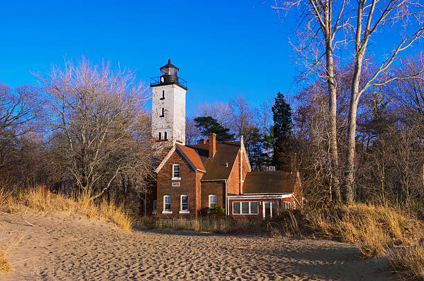istock The Presque Isle Lighthouse 165493504