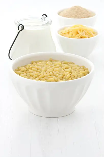 Delicious macaroni and cheese ingredients with a smooth milk cream, fine bread crumbs and aged cheddar cheese. Almost every kid and adult will love it at once.