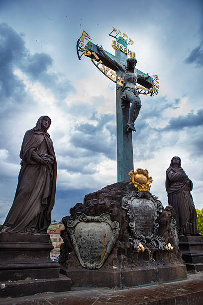istock Statue on Charles Bridge in Prague, Czech Republic 165494470