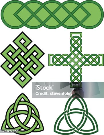 istock Celtic Knot Patterns 165497322