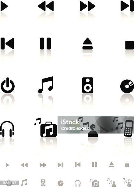 Multimédia Icon Set 2 Vecteurs libres de droits et plus d'images vectorielles de Arts Culture et Spectacles - Arts Culture et Spectacles, Bouton Play, CD-ROM