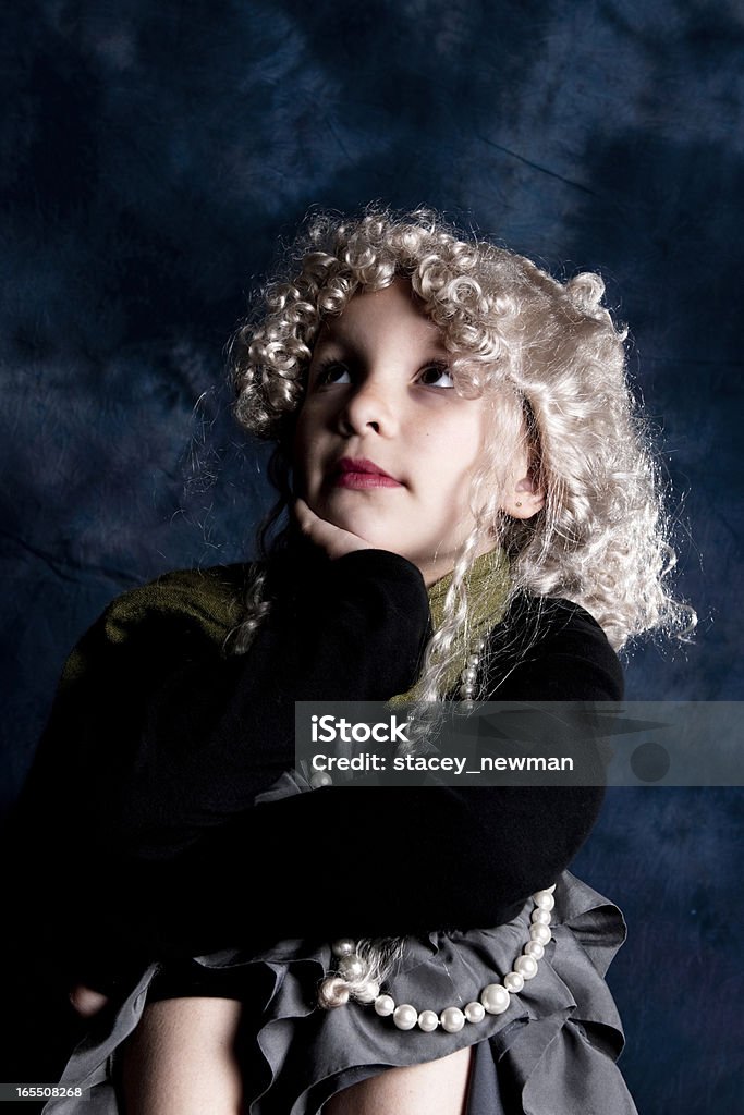 Victorian enfant, petite fille en Studio Series - Photo de Art du portrait libre de droits