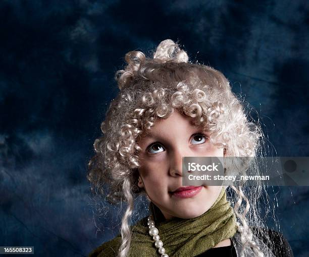 Victorian Niño Y Niña En Studio Serie Foto de stock y más banco de imágenes de Bien vestido - Bien vestido, Cabello humano, Color - Tipo de imagen