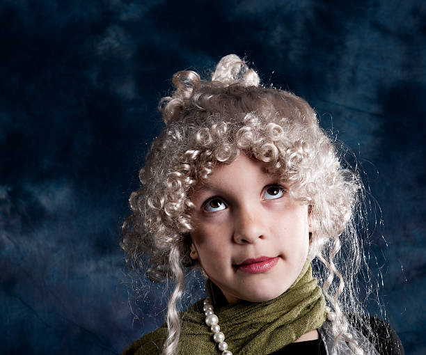 victorian dziecko dziewczynka w studio serii - little girls victorian style wig costume zdjęcia i obrazy z banku zdjęć