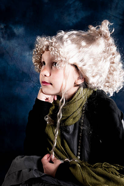 victorian dziecko dziewczynka w studio serii - little girls victorian style wig costume zdjęcia i obrazy z banku zdjęć