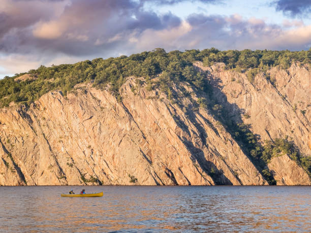 istock Canoeing on Mazinaw Lake / Bon Echo Provincial Park 1655304845