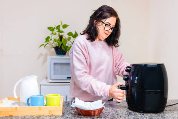 istock Air Fryer 1655618286