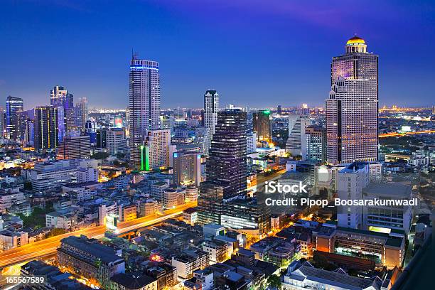 Skyline Della Città Di Notte In Città Bangkok Thailandia - Fotografie stock e altre immagini di Albergo