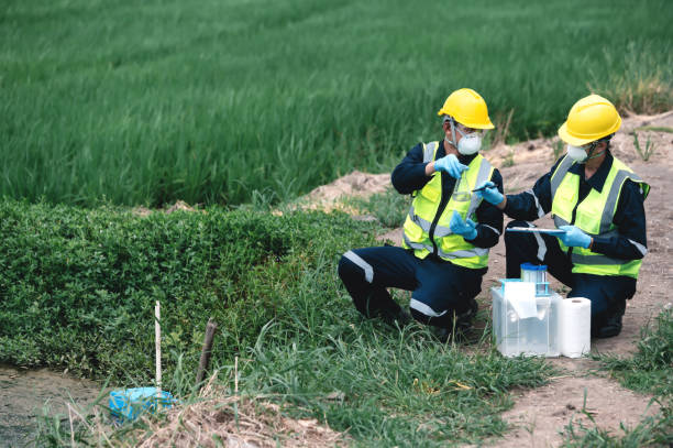 istock Take samples of water contaminated with environmental toxic waste or suspected sources of pollution. 1655804464