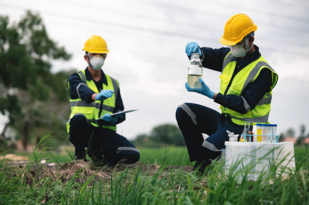 istock Take samples of water contaminated with environmental toxic waste or suspected sources of pollution. 1655804473