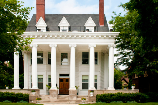 A classic colonial home in an upscale urban neighborhood in St. Paul, Minnesota.