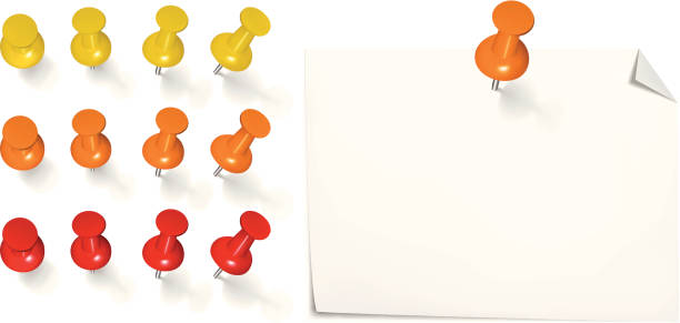ilustraciones, imágenes clip art, dibujos animados e iconos de stock de nota con thumbtacks - chincheta