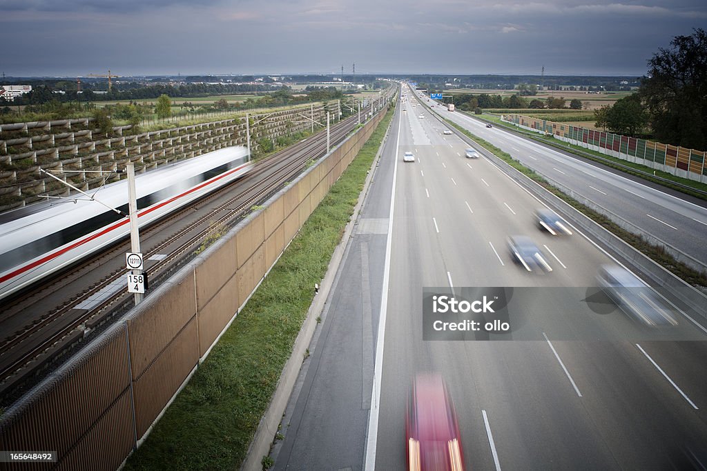 Deutsche autobahn-Blick von der Brücke - Lizenzfrei Eisenbahn Stock-Foto