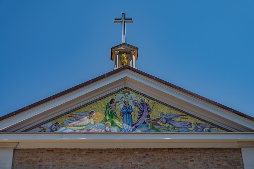 The sanctuary of the Madonna dello Splendore is a cult building in Giulianova, with the convent, the miraculous fountain and the Art Museum of Splendor and the Padre Candido Donatelli Library