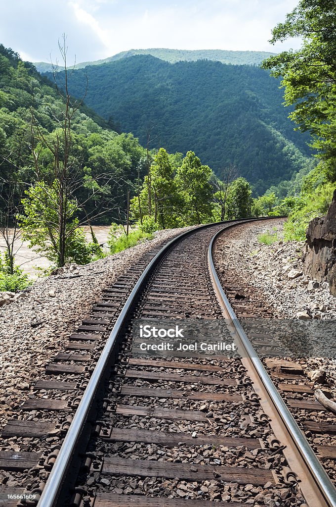 Pista en tren del sur de los Apalaches - Foto de stock de Hierro libre de derechos