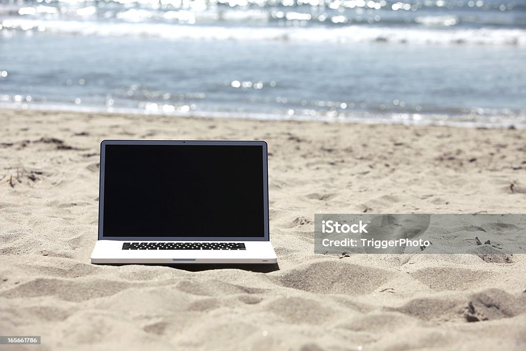 Praia de Laptop - Foto de stock de Laptop royalty-free