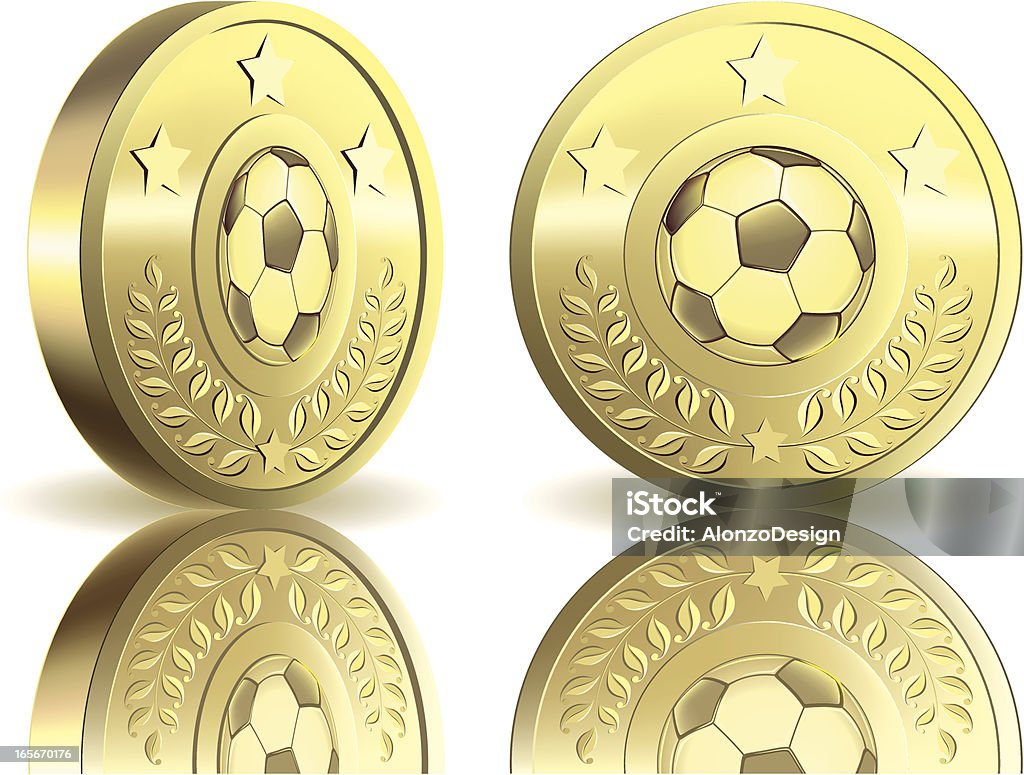 Medaglia d'oro con il pallone da calcio - arte vettoriale royalty-free di Calcio - Sport