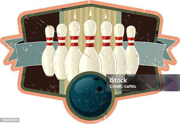 Ретроэмблема С Боулинг Мяч И Булавки — стоковая векторная графика и другие изображения на тему Боулинг - Боулинг, Ten Pin Bowling, Без людей