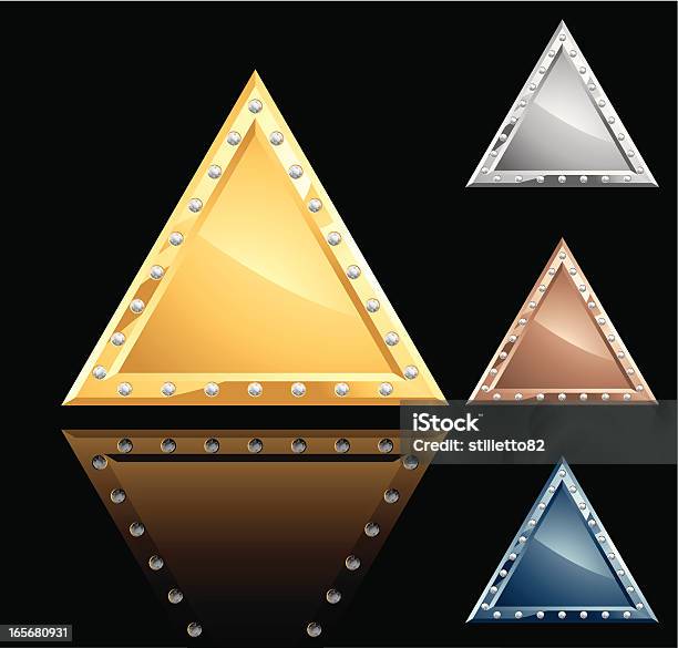 Треугольник Металлической Пластиной С Бриллиантами — стоковая векторная графика и другие изображения на тему Бронза - Бронза, Бронзовый, Золото