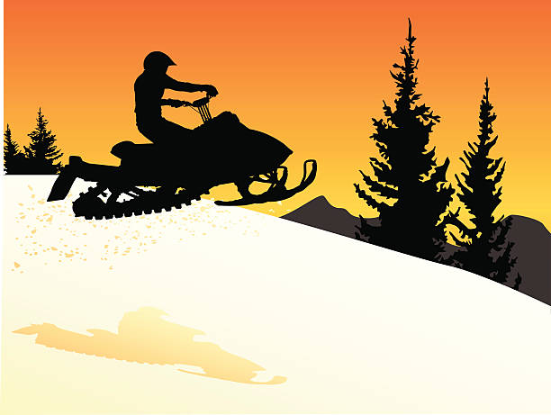 ilustraciones, imágenes clip art, dibujos animados e iconos de stock de snowmobile silueta al atardecer de un salto atrás con nieve vuelo. - snowmobiling silhouette vector sport