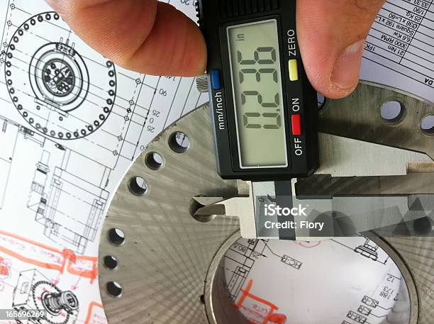 De Concepção Mecânica Medição - Fotografias de stock e mais imagens de Compasso de Calibre - Compasso de Calibre, Engenharia, Engenheiro