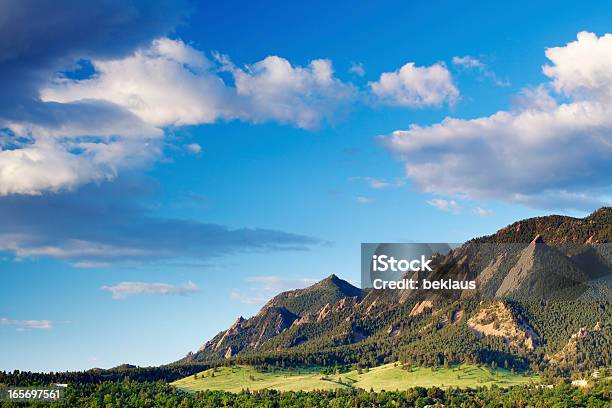 Foto de Boulder Colorado Flatirons e mais fotos de stock de Boulder - Boulder, Colorado, Montanha