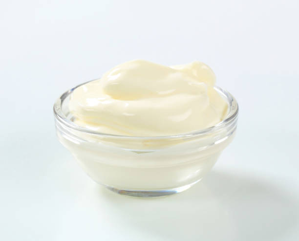 istock Bowl of smooth cream 165699991