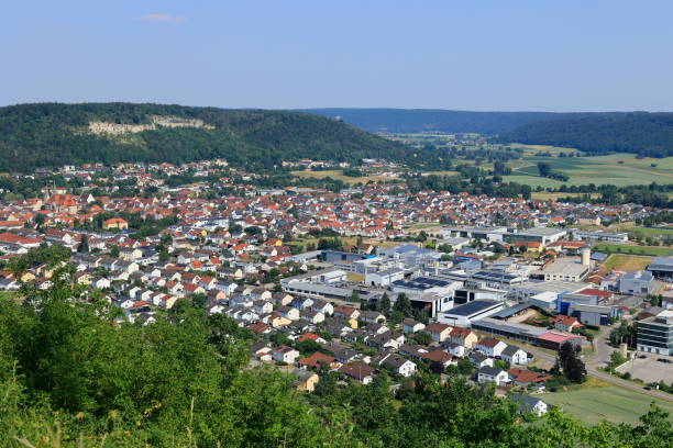 view of the town of beilngries in the altmühltal in bavaria - altmühltal imagens e fotografias de stock