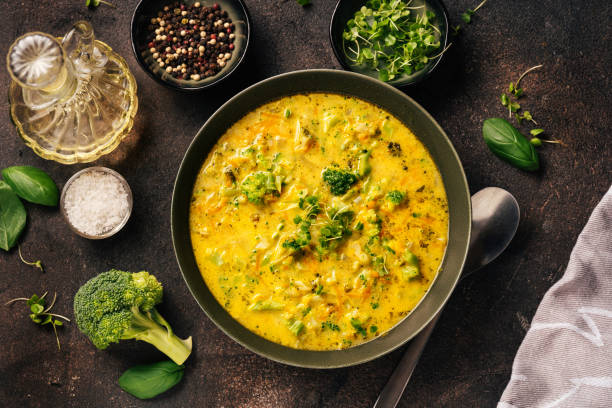 istock Homemade broccoli cream soup 1657369197