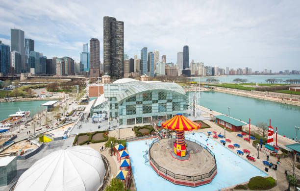istock View of Navy Pier 1657602987