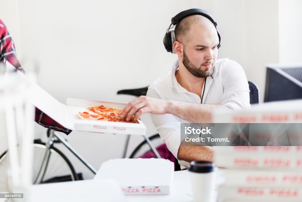 Com fome, cara de trabalho - Foto de stock de Comer royalty-free