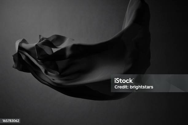 Seda Negra Foto de stock y más banco de imágenes de Textil - Textil, Color negro, Seda - Textil