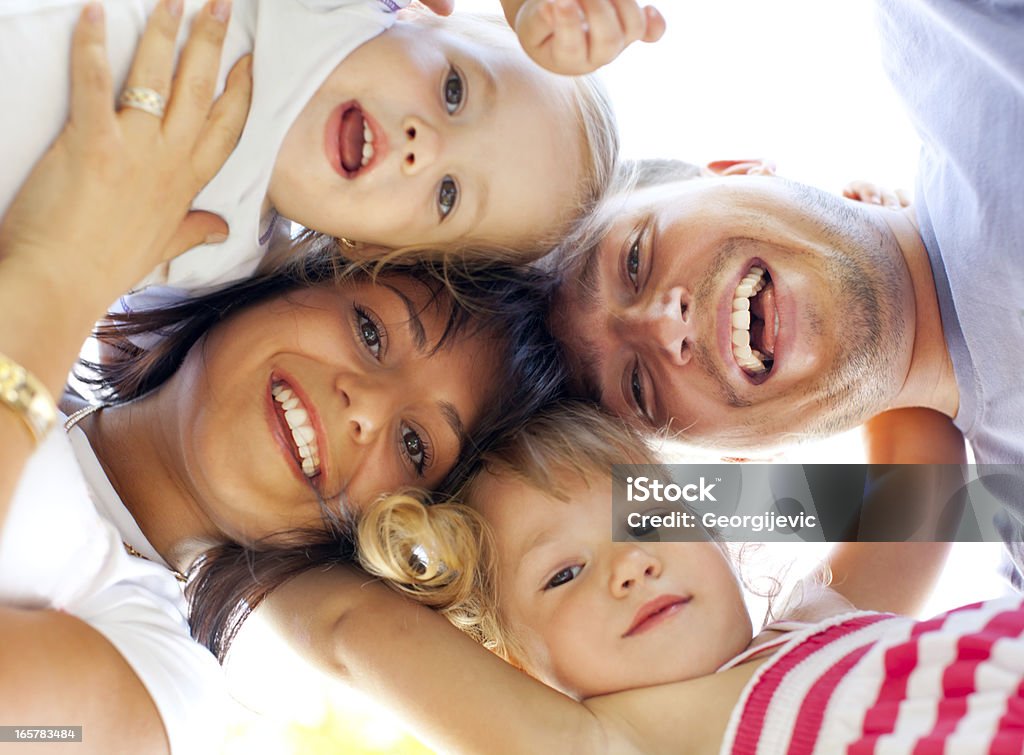 Happy familia - Foto de stock de Adulto libre de derechos