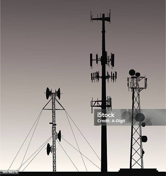 Commtowers Vecteurs libres de droits et plus d'images vectorielles de Antenne-relais de téléphone mobile - Antenne-relais de téléphone mobile, Silhouette - Contre-jour, Communication globale