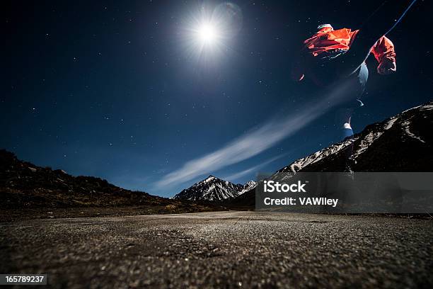 Sprint Foto de stock y más banco de imágenes de Correr - Correr, Luz de la luna, Maratón