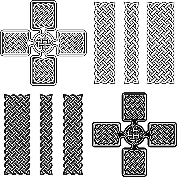셀틱 교차 및 knotwork 장식품 - celtic culture tied knot knotwork celtic knot stock illustrations