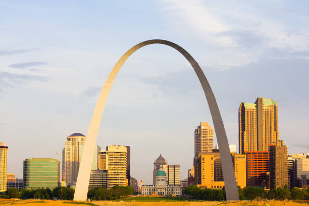 istock Downtown St. Louis, Missouri 1657929576