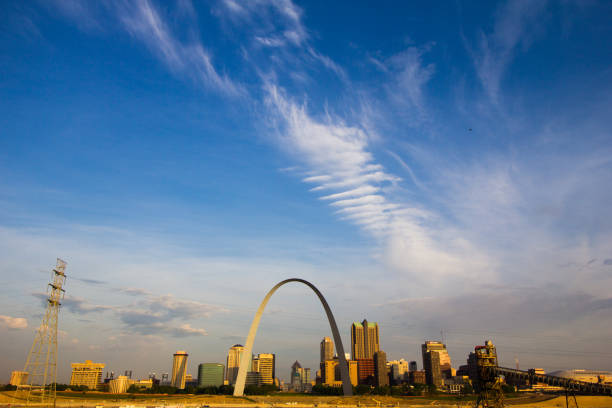 istock Downtown St. Louis, Missouri 1657930092