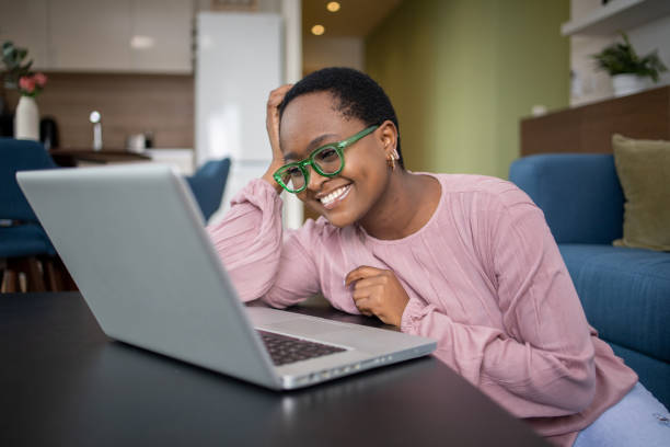 istock Entrepreneur is running her online business 1657997743