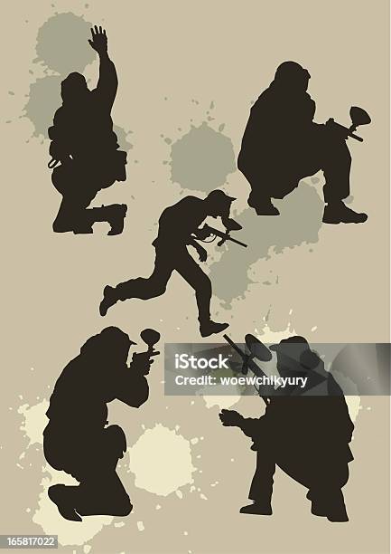 Пейнтбол Игроков Силуэты — стоковая векторная графика и другие изображения на тему Бегать - Бегать, Вооружённые силы, Агрессия