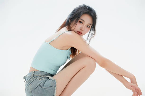 istock A Chinese female college student against a white background 1658188442