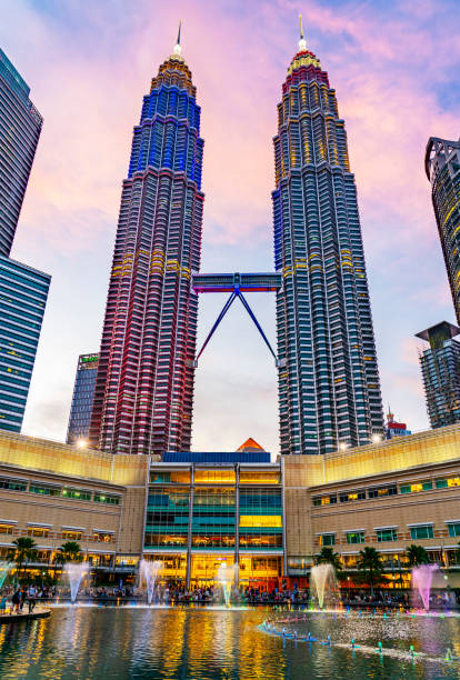 Petronas Towers in Kuala Lumpur, Malaysia – Foto