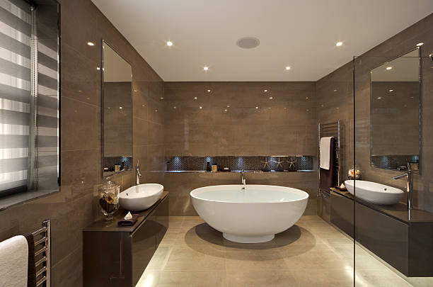 beautiful bathroom suite - badkamer fotos stockfoto's en -beelden